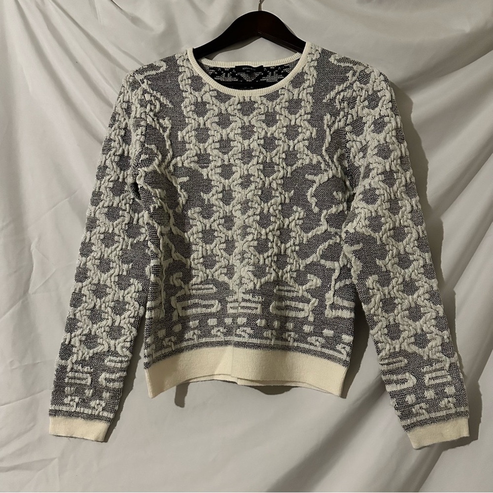 RW&CO. Gray and Cream Crew Neck Sweater